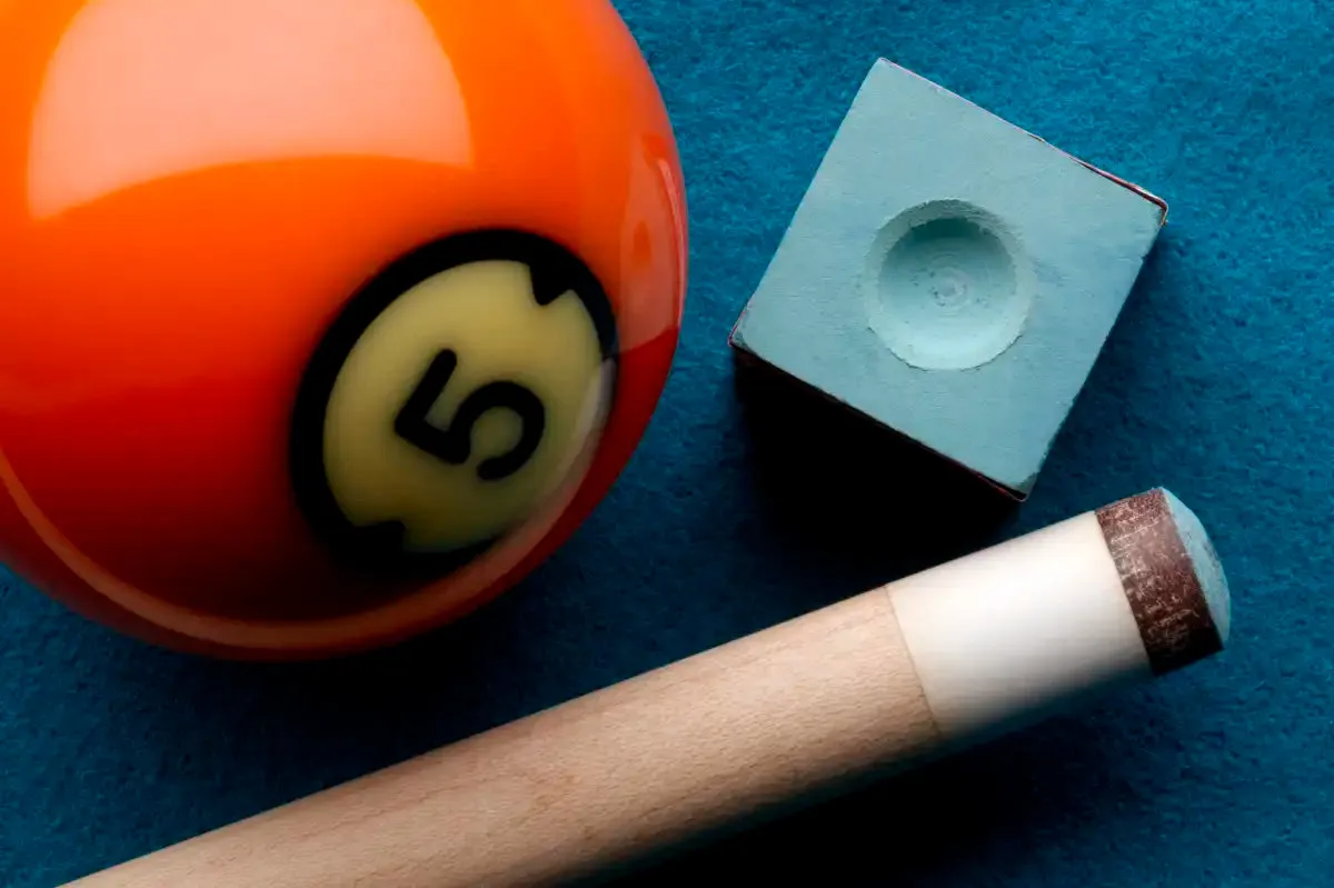 5 Ball And Cue Stick Wall Art