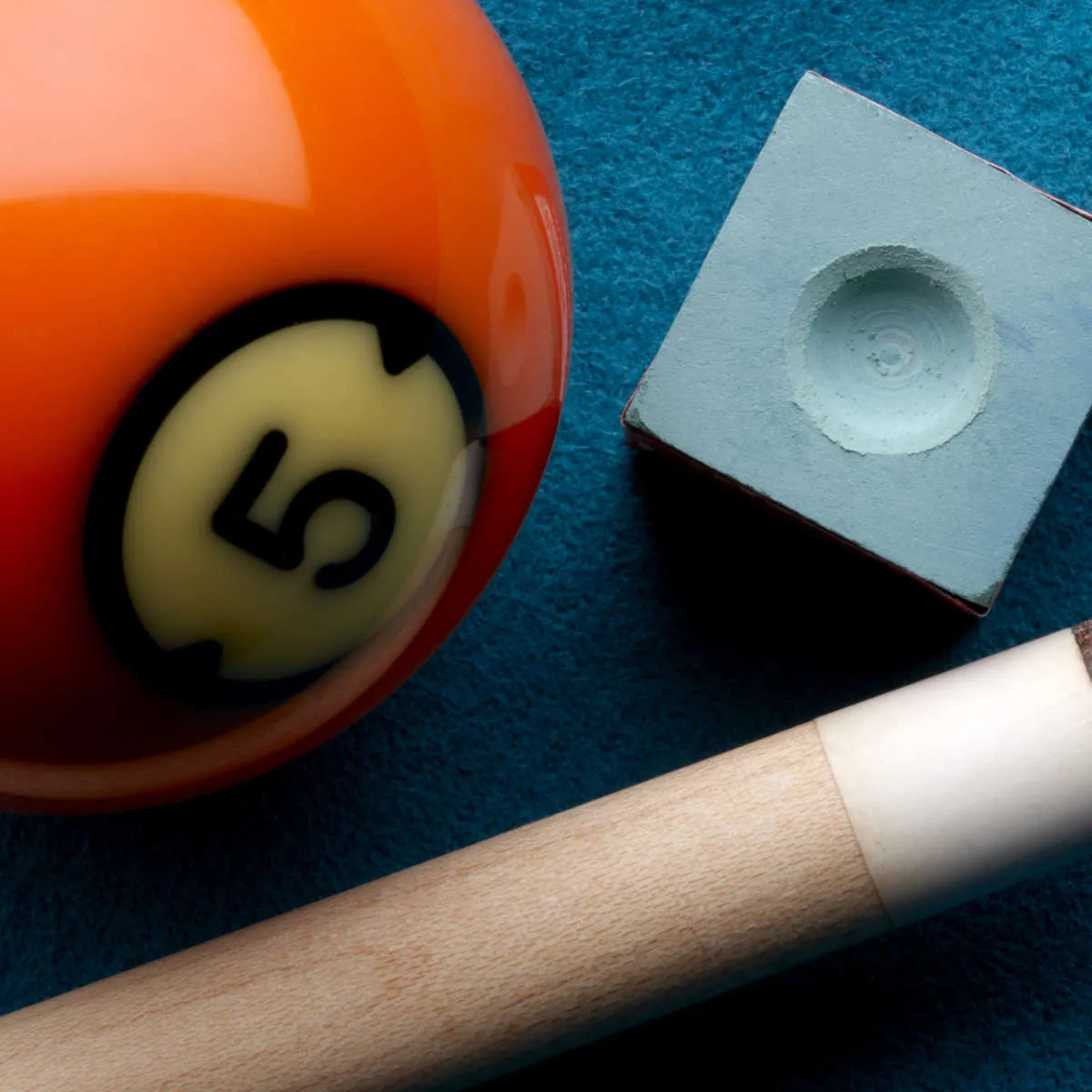 5 Ball And Cue Stick Wall Art