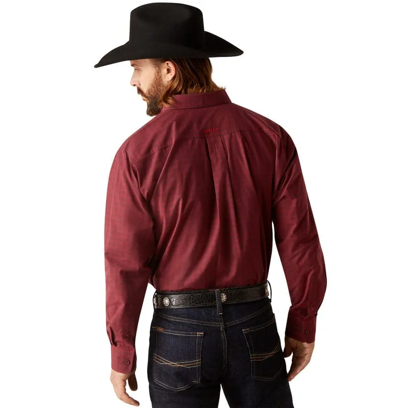 Ariat Men's Pro Series Tibetan Red Classic Fit Long Sleeve Button Down Western Shirt 10047389