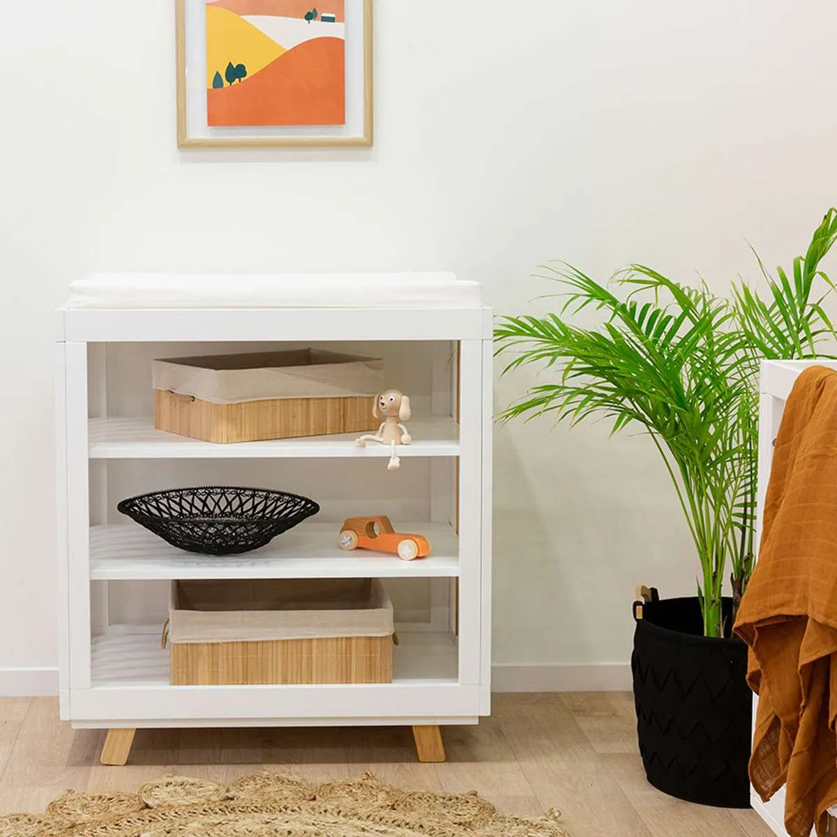 Aspen White Natural Four Piece Nursery Set