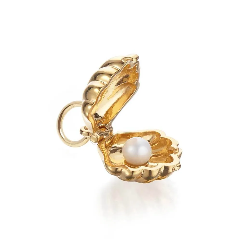 Clamshell Charm Gold