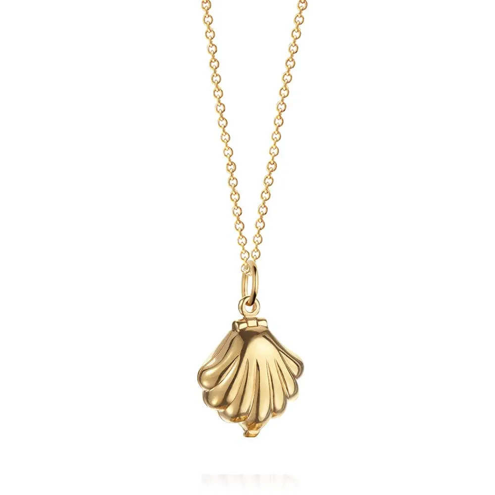 Clamshell Charm Gold