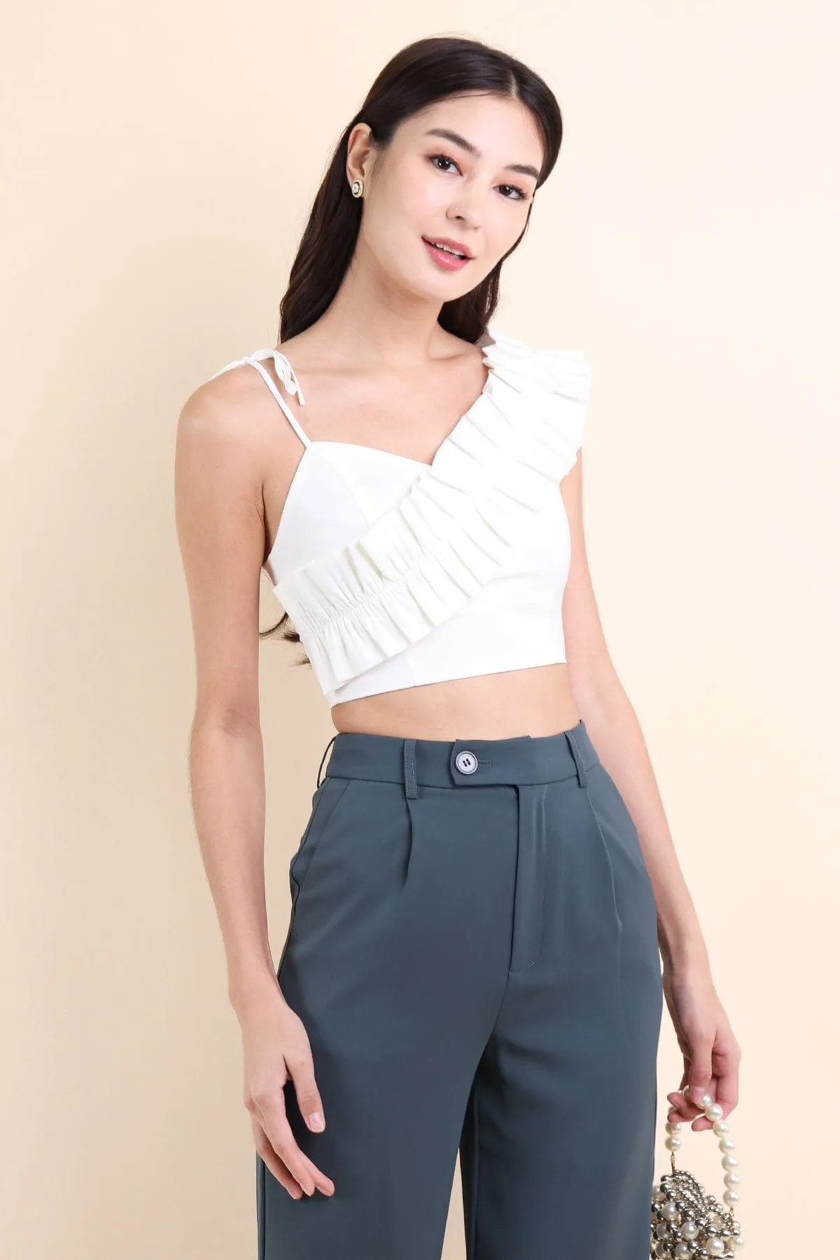 ELIANA RUFFLES SHOULDER TIE TOP IN WHITE